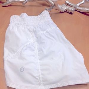 White lululemon shorts